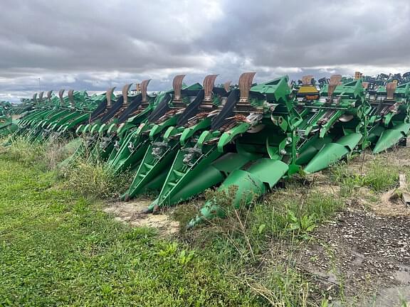 Image of John Deere C12F Primary image