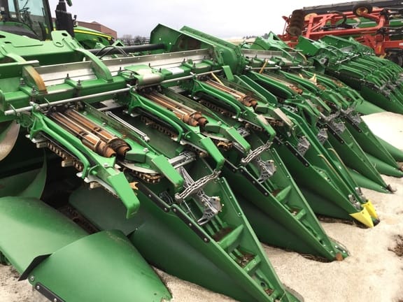 Main image John Deere C12F