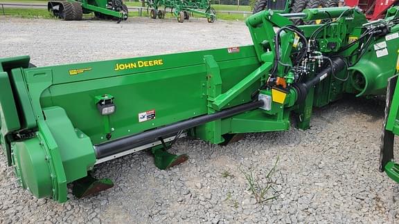 Image of John Deere C12F equipment image 4