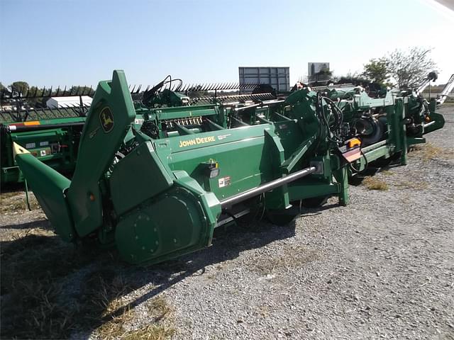 Image of John Deere C12F equipment image 2