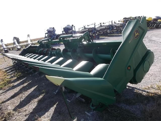 Image of John Deere C12F equipment image 1