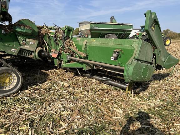 Image of John Deere C12F equipment image 1