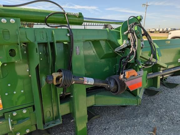 Image of John Deere C12F equipment image 1