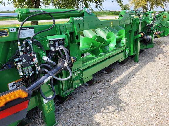 Image of John Deere C12F equipment image 2
