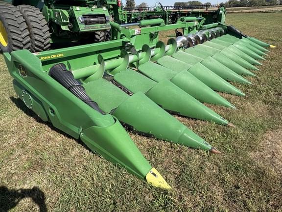 Image of John Deere C12F Primary image