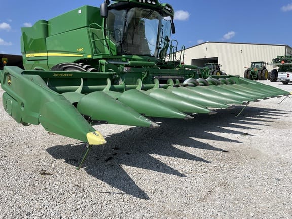 Main image John Deere C12F