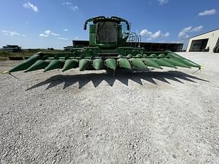 Main image John Deere C12F 3