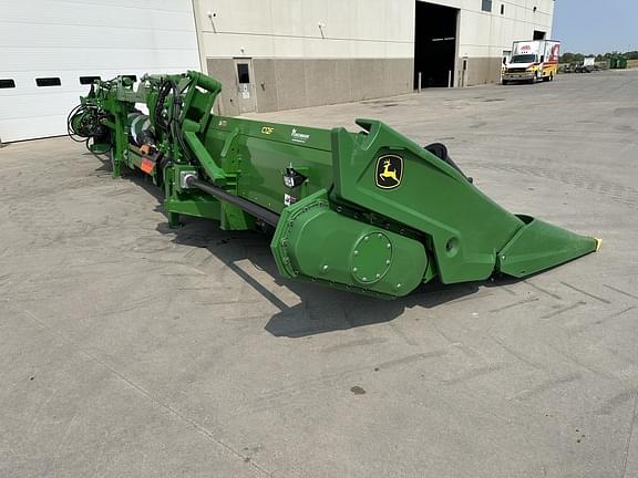 Image of John Deere C12F equipment image 2