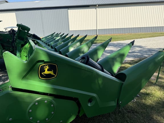 2022 John Deere C12F Equipment Image0