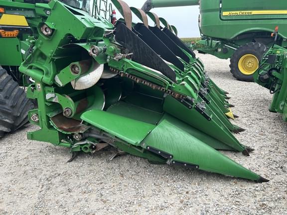 Image of John Deere C12F Primary image