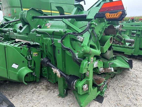 Image of John Deere C12F equipment image 2