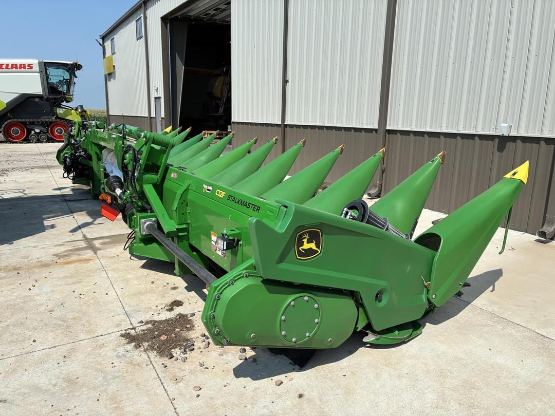 Image of John Deere C12F Primary image