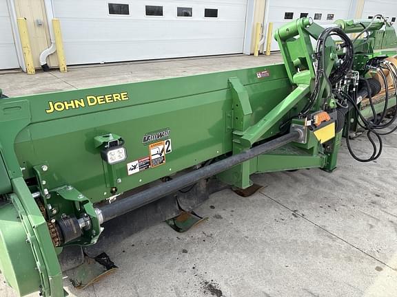 Image of John Deere C12F equipment image 4