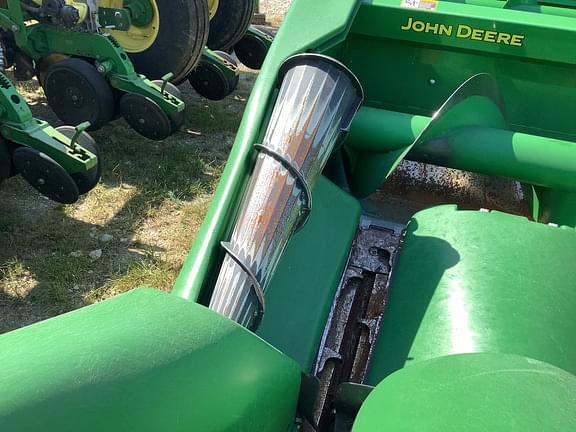 Image of John Deere C12F equipment image 2