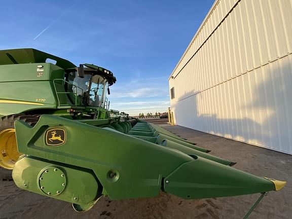 Image of John Deere C12F equipment image 1