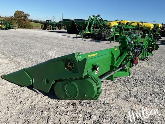Image of John Deere C12F equipment image 4