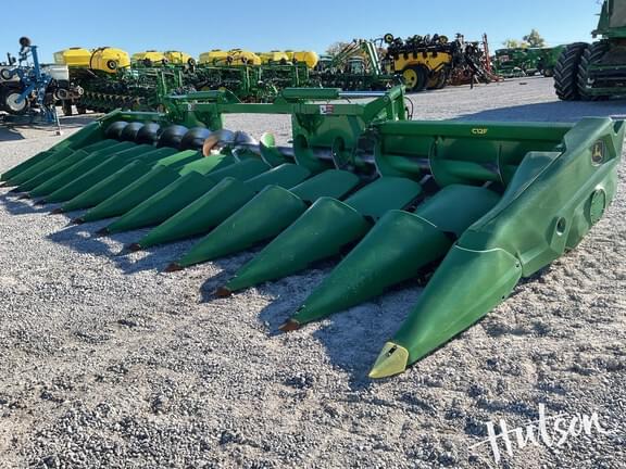 Image of John Deere C12F equipment image 2