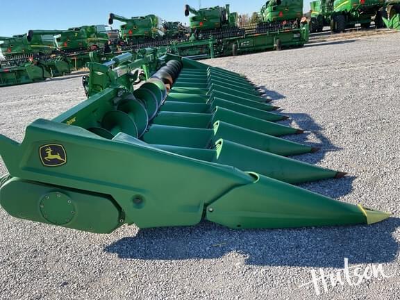 Image of John Deere C12F equipment image 3