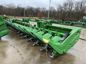 Main image John Deere C12F