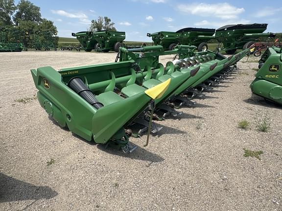 Image of John Deere C12F Primary image