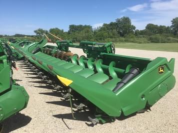 Main image John Deere C12F