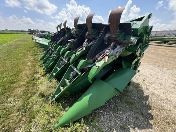 Image of John Deere C12F Primary image