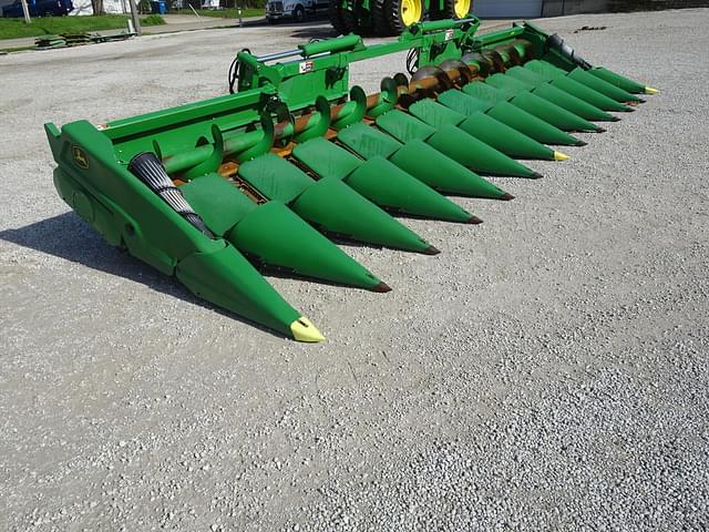 Image of John Deere C12F equipment image 1