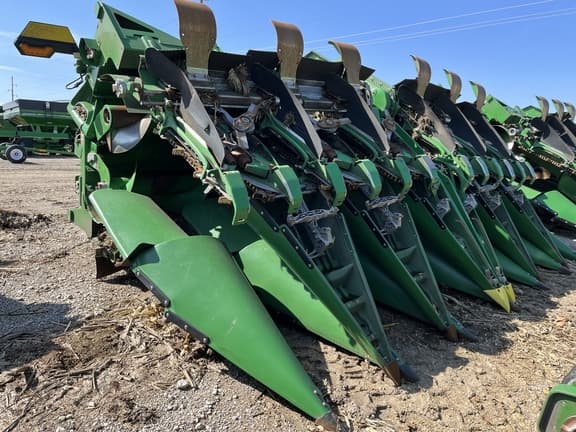 Image of John Deere C12F Primary image