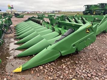 Main image John Deere C12F