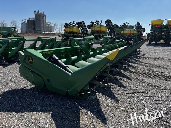 Main image John Deere C12F