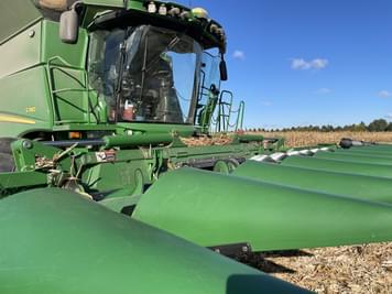 Main image John Deere C12F