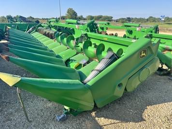 Main image John Deere C12F