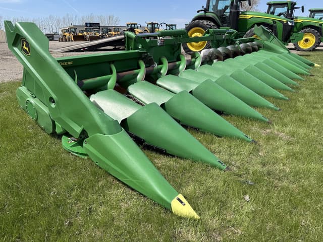 Image of John Deere C12F equipment image 2