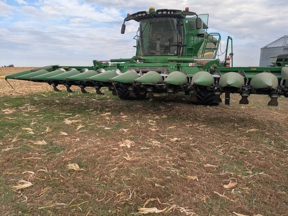 2022 John Deere C12F Equipment Image0