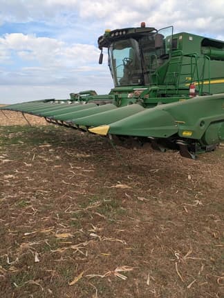 Image of John Deere C12F equipment image 1