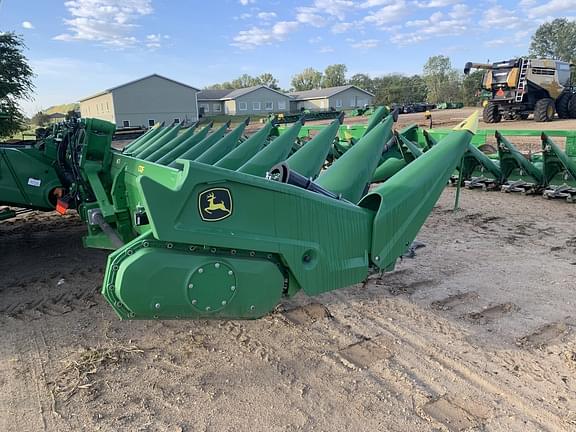 Image of John Deere C12F Primary image