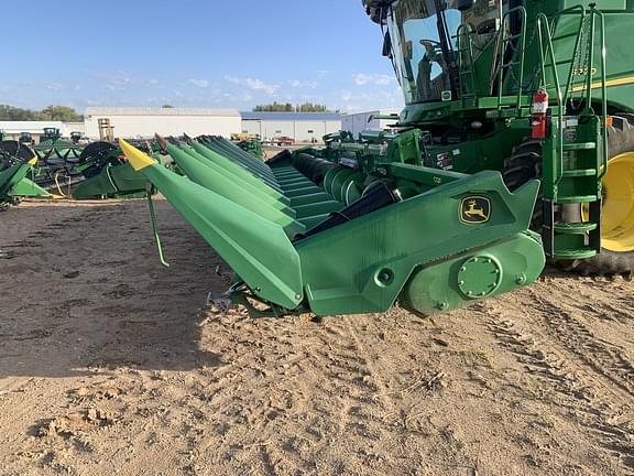 Image of John Deere C12F equipment image 1