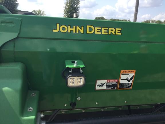 Image of John Deere C12F equipment image 4