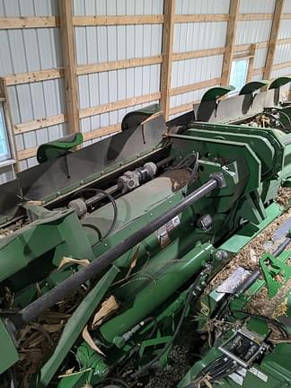 Image of John Deere C12F equipment image 2