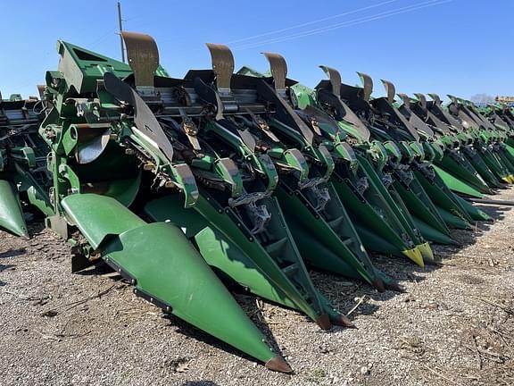 Image of John Deere C12F Primary image