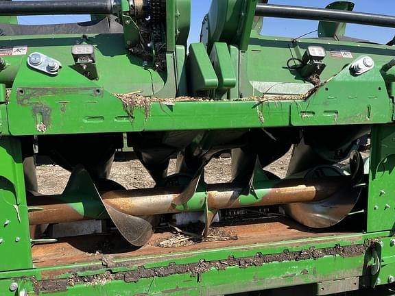 Image of John Deere C12F equipment image 3