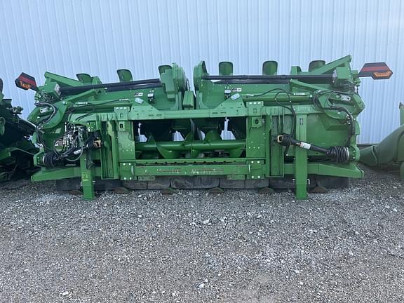 Image of John Deere C12F Primary image