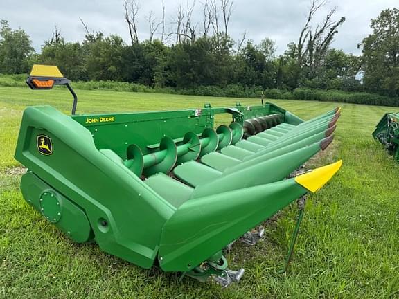 Image of John Deere C12R equipment image 4