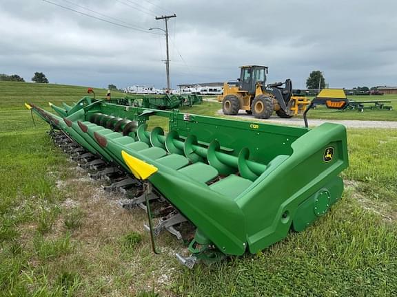 Image of John Deere C12R equipment image 2