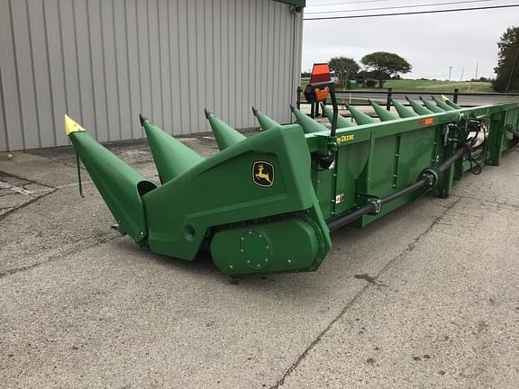 Image of John Deere C12R equipment image 1
