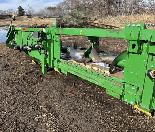 Image of John Deere C12R equipment image 3