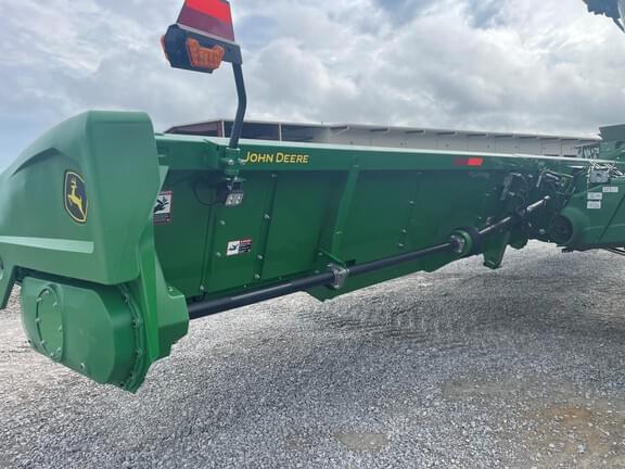 Image of John Deere C12R equipment image 4