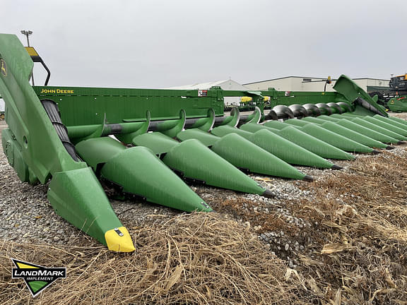 Image of John Deere C12R Primary image