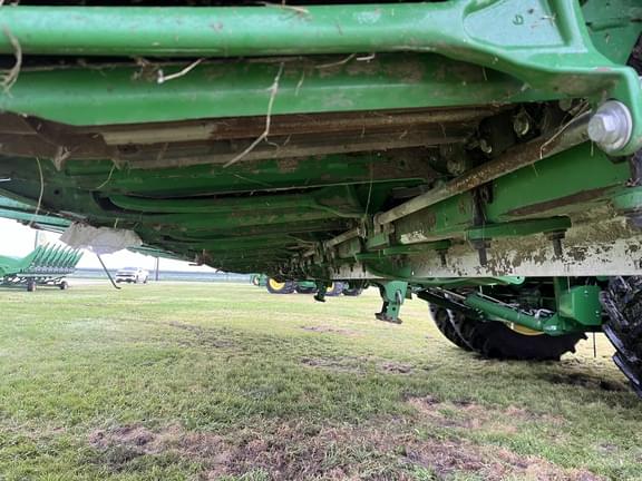 Image of John Deere C12R equipment image 4