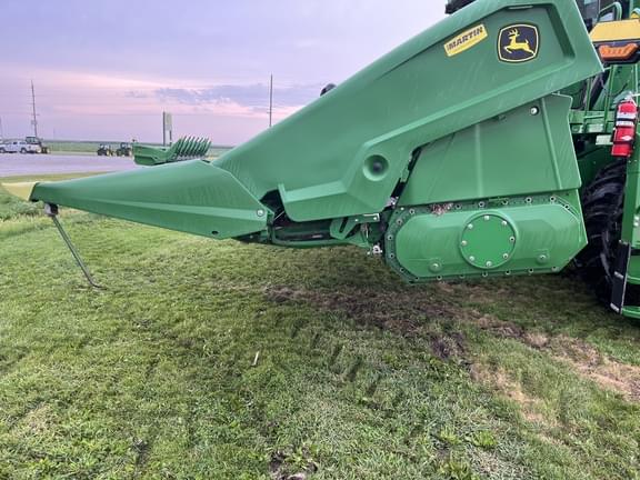 Image of John Deere C12R Primary image